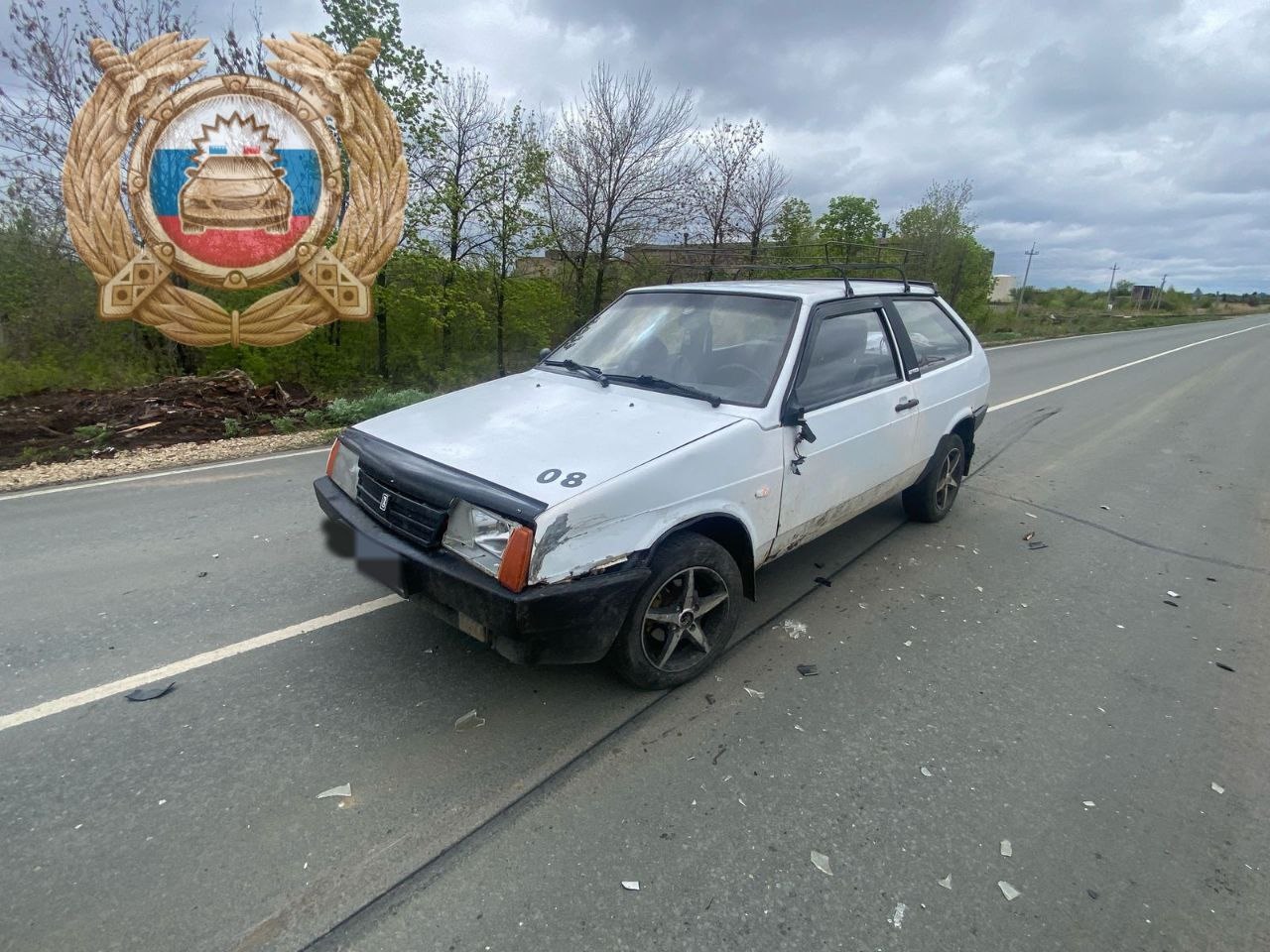 ваз-2108 восьмерка ДТП.jpg